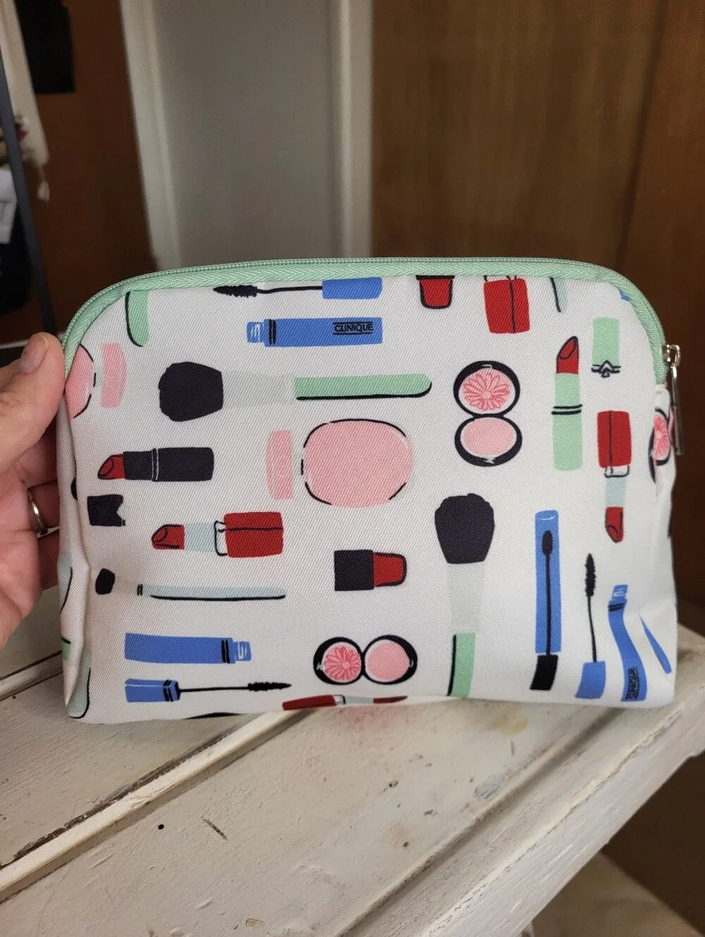 Kate Spade Limited Edition Cosmetic Pouch in Mint.